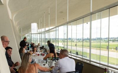 VENHA ALMOÇAR NO JOCKEY NESTE DOMINGO
